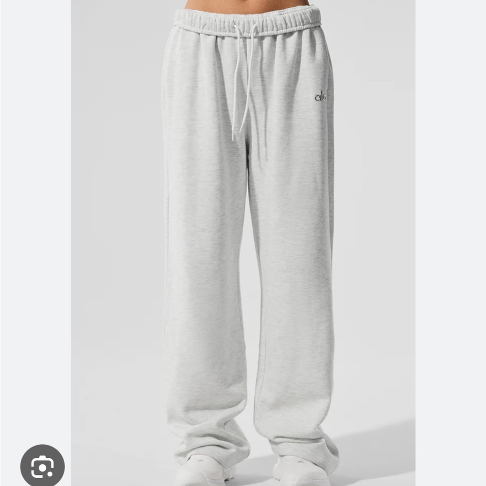 ALO Yoga Light Gray Sweatpants